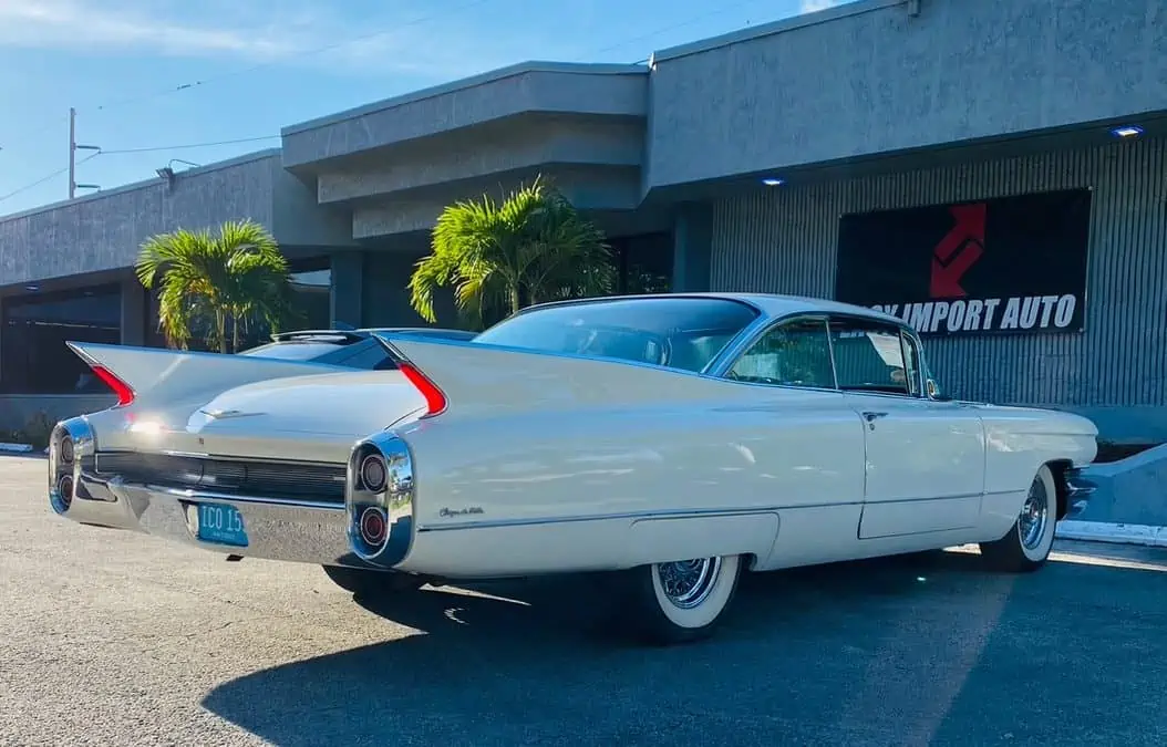 Cadillac ancienne d'occasion